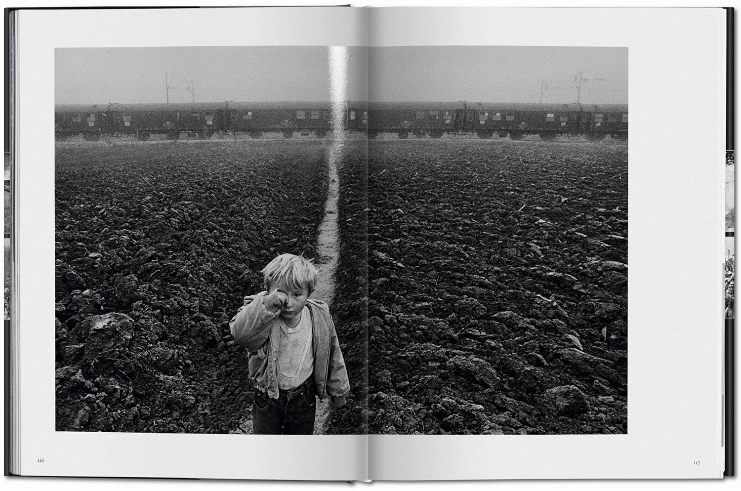 Livro Êxodos Sebastião Salgado