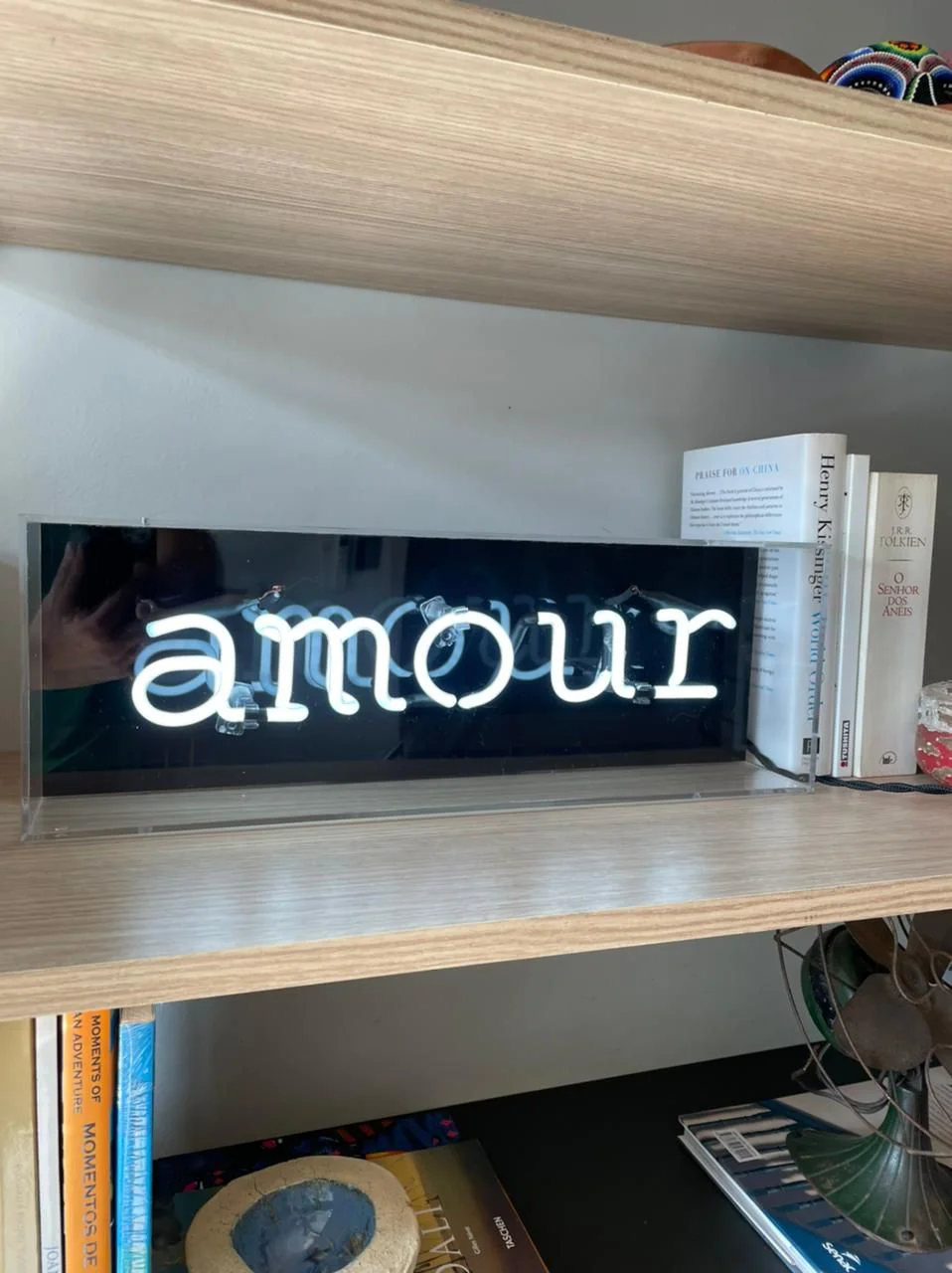 Luminária Amor em Línguas Amour - Ric Melo Design